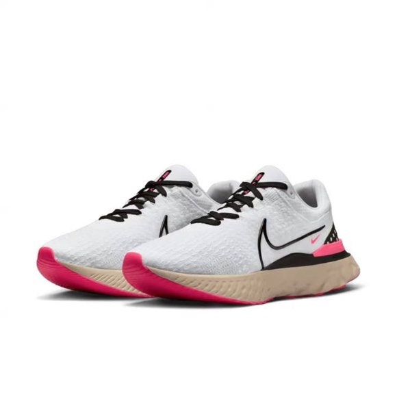 Nike React Infinity Run Flyknit 3 - Picture 1 of 9
